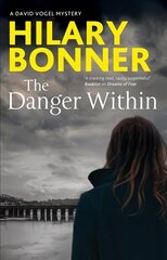 Danger Within Main - Large Print цена и информация | Фантастика, фэнтези | kaup24.ee