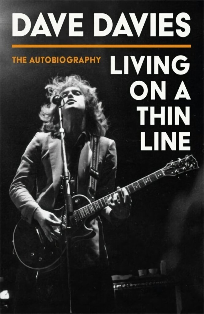 Living on a Thin Line hind ja info | Kunstiraamatud | kaup24.ee