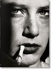 Helmut Newton. Legacy Multilingual edition цена и информация | Книги по фотографии | kaup24.ee