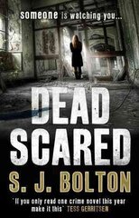 Dead Scared: Lacey Flint Series, Book 2 цена и информация | Фантастика, фэнтези | kaup24.ee
