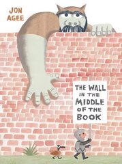 Wall in the Middle of the Book цена и информация | Книги для малышей | kaup24.ee