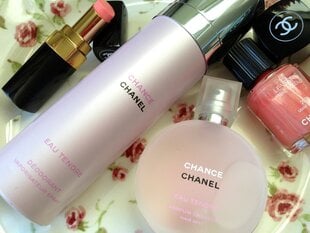 Naiste deodorant Chanel Chance Eau Tendre Deospray, 100 ml цена и информация | Парфюмированная косметика для женщин | kaup24.ee