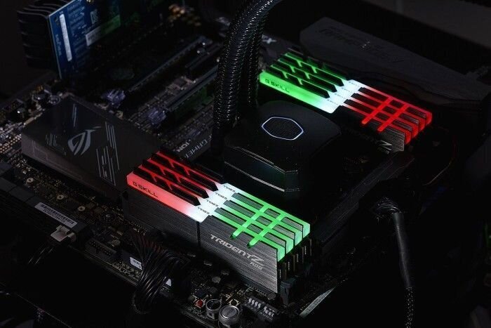 G.Skill Trident Z RGB, 32GB (4x8GB), DDR4, 4000MHz (F4-4000C17Q-32GTZRB) hind ja info | Operatiivmälu (RAM) | kaup24.ee