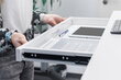 Elektriliselt reguleeritav kirjutuslaud Digitus DA-90406, valge hind ja info | Arvutilauad, kirjutuslauad | kaup24.ee