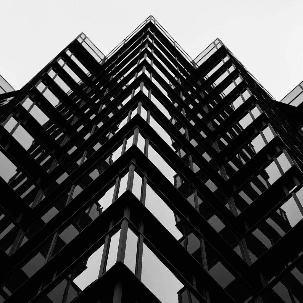Reproduktsioon Must-valge arhitektuur, 100x70 cm hind ja info | Seinapildid | kaup24.ee