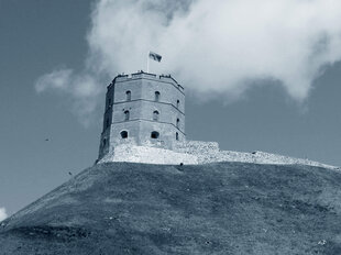 Reproduktsioon Gediminase loss (must-valge), 100x60 cm hind ja info | Seinapildid | kaup24.ee