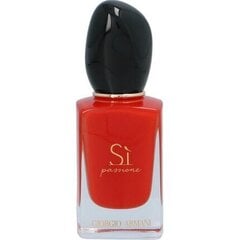 <p>Новый аромат Giorgio Armani Sì Passione раскрывает страсть к сильной, женственной и свободной женщине.</p>

<p>Этот интенсивный аромат предназначен для уверенной женщины, которая полна решимости сделать выбор и осмелиться сказать так как она сама желает. Этот аромат - это сочетание благородности, силы и независимости. Он просто не сможет устоять. Новый аромат сочетает в себе яркий, пышный аромат ванили с ароматами роз, гелиотропов и жасмина. А чувства раскрывают аромат фруктов и цветов, что отражает мягкость сильной женщины.</p>

<p>Красный цвет парфюмированнаой воды символизирует любовь и страсть, благодаря этому сердце начинает биться быстрее. По словам Джорджио Армани, «красный - это признак жизни, красный - сигнал страсти».</p>

<ul>
	<li><strong>Начальная нота</strong>: перец, груша, черная смородина, грейпфрут.</li>
	<li><strong>Нота сердца</strong>: роза, жасмин, гелиотроп, ананас.</li>
	<li><strong>Конечная нота</strong>: кедр, ваниль, янтарь, пачули.</li>
</ul>
 цена и информация | Женские духи | kaup24.ee