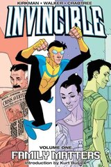 Invincible Volume 1: Family Matters illustrated edition, v. 1 hind ja info | Fantaasia, müstika | kaup24.ee