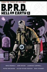 B.P.R.D. Hell On Earth Volume 5 цена и информация | Фантастика, фэнтези | kaup24.ee