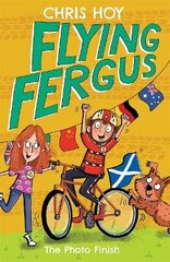 Flying Fergus 10: The Photo Finish цена и информация | Книги для подростков и молодежи | kaup24.ee