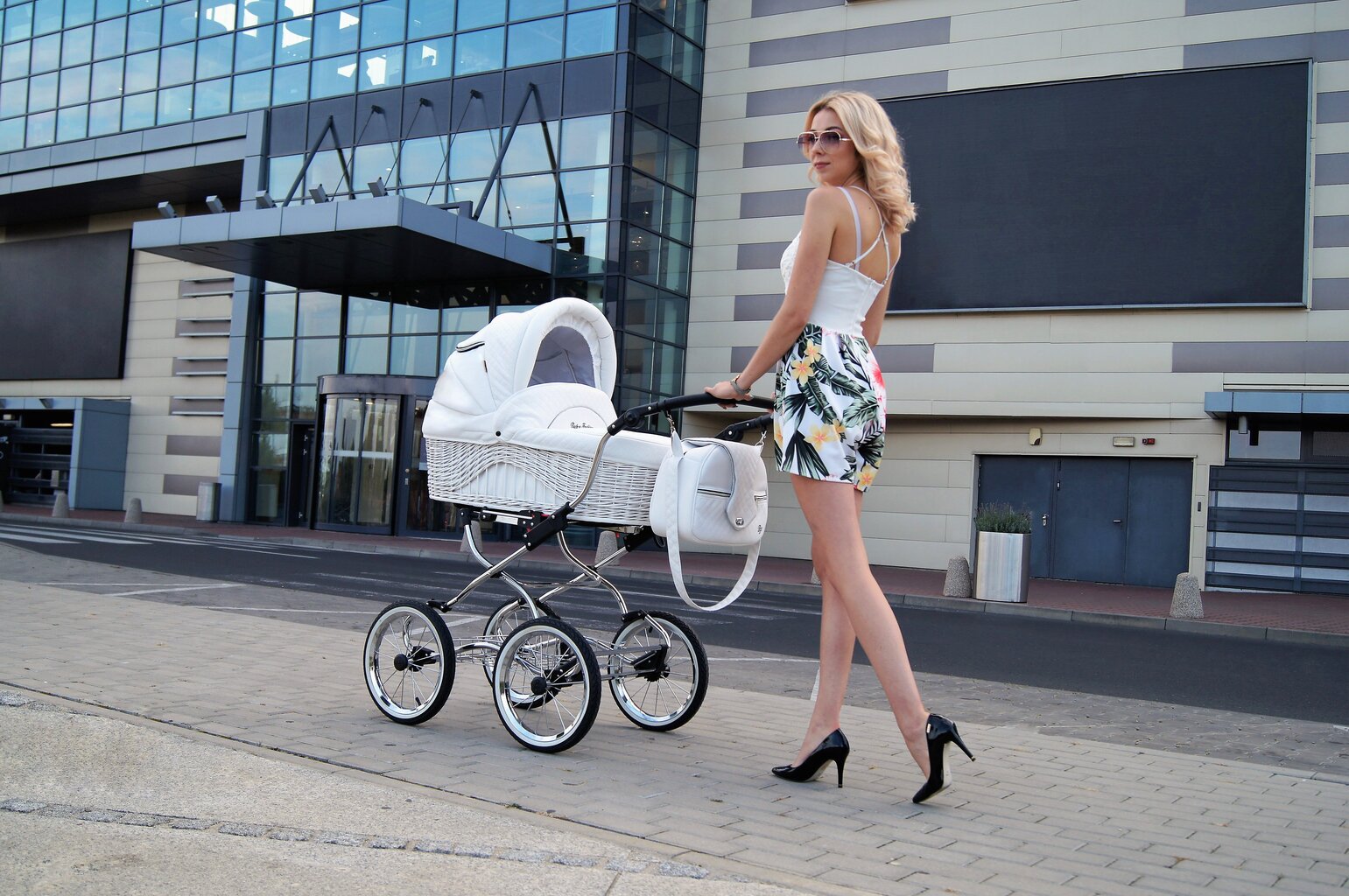 Jalutuskäru Scarlett Baby Fashion 2in1 цена и информация | Vankrid, jalutuskärud | kaup24.ee