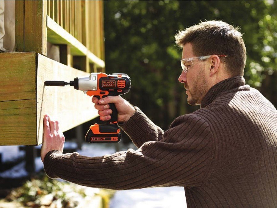 Multifunktsionaalne akuga seade Black&Decker MT218K 18V Multievo&trade hind ja info | Akutrellid ja akukruvikeerajad | kaup24.ee