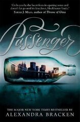 Passenger: Book 1: From the Number One bestselling author of LORE hind ja info | Noortekirjandus | kaup24.ee