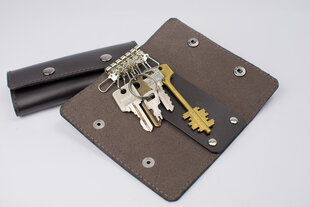 Кожаный кошелек для ключей темно коричневый Loemi цена и информация | Мужские кошельки | kaup24.ee