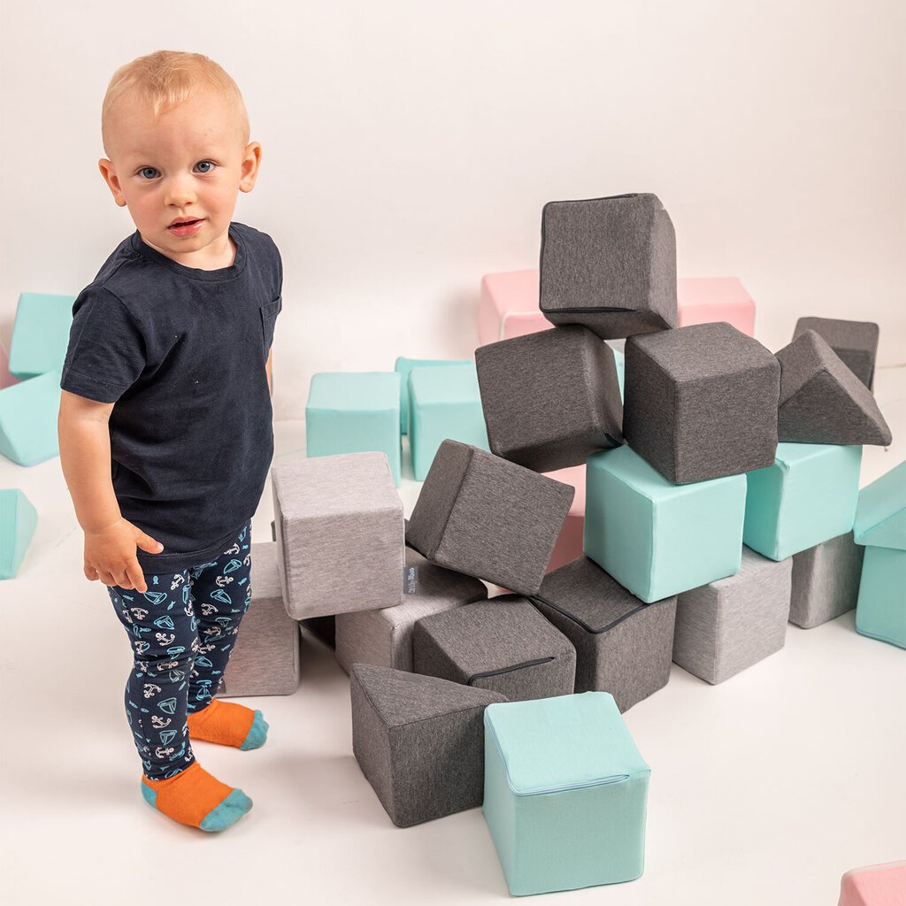 KiddyMoon Pehme vahtplokkide ehitusklotsid 14cm lastele Multifunktsionaalne vahtkonstruktsioon Montessori mänguasi beebidele, sertifitseeritud Euroopa Liidus valmistatud, 24 tükki, segu: helehall-tume hind ja info | Imikute mänguasjad | kaup24.ee
