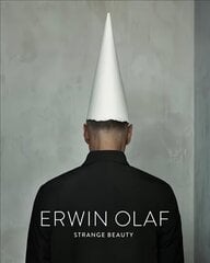 Erwin Olaf: Strange Beauty цена и информация | Книги по фотографии | kaup24.ee