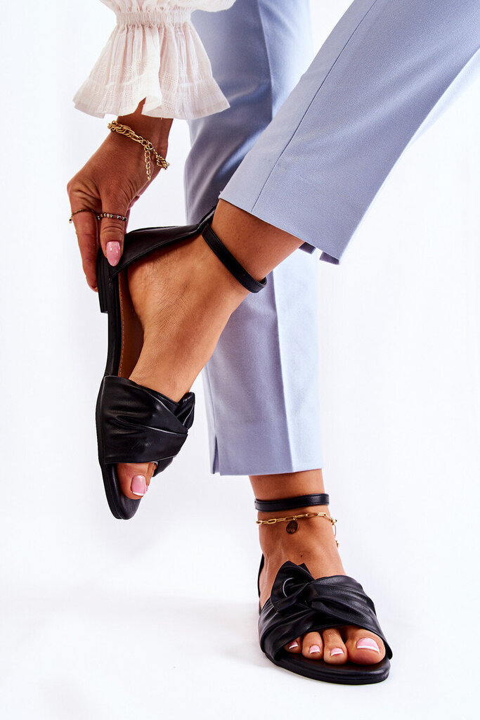 Moodsad naiste nahast sandaalid musta värvi Astana цена и информация | Naiste sandaalid | kaup24.ee