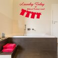 Виниловая наклейка на стену Стирка и мотивационная надпись  красного цвета Декор интерьера для ванной комнаты - 100 х 66 см