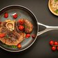 Pann Crowd Cookware - Blackbeard - Ø 28 cm - Mittenakkuva kattega ja kriimustusvastane – sobib igat tüüpi pliitidele - Roostevaba teras – nõudepesumasinas pestav ja ahjukindel hind ja info | Pannid | kaup24.ee