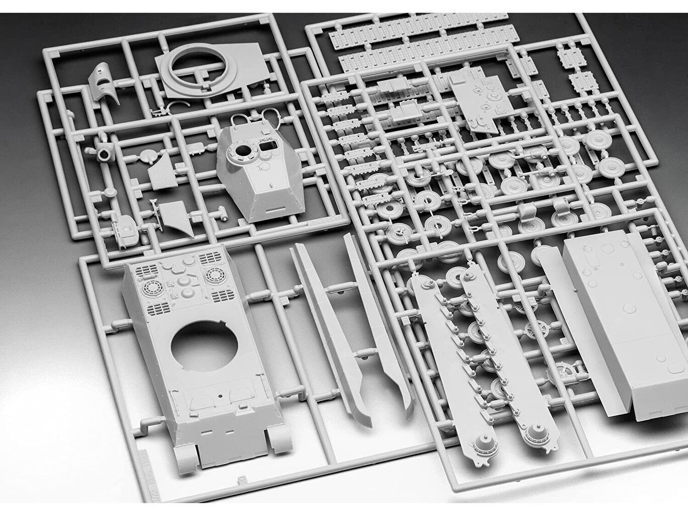 Revell - Tiger II Ausf. B "Königstiger" "World of Tanks", 1/72, 03503 hind ja info | Klotsid ja konstruktorid | kaup24.ee