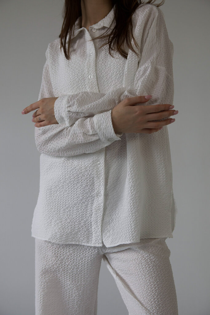 Naiste pükskostüüm Armonti 9283, valge цена и информация | Naiste kostüümid | kaup24.ee