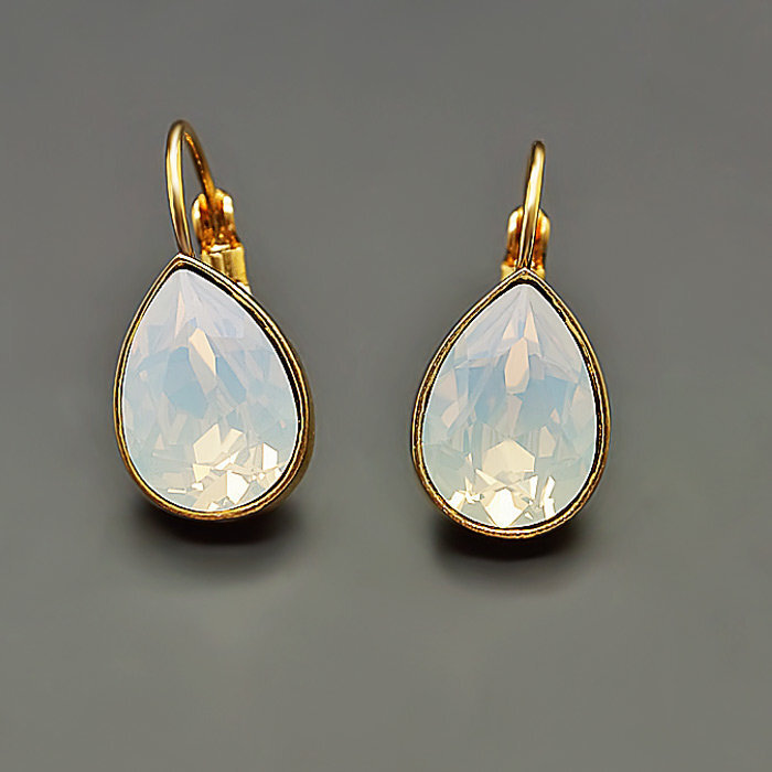 Swarovski kristallidega kaunistatud kõrvarõngad DiamondSky Crystal Drop White Opal hind ja info | Kõrvarõngad | kaup24.ee