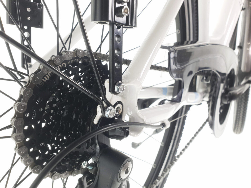 Naiste jalgratas Kands Elite Pro, 150-167 cm pikk, alumiinium, amortisaatoriga, 27 Shimano käiguvahetajat, 28" alumiiniumveljed, Valge hind ja info | Jalgrattad | kaup24.ee