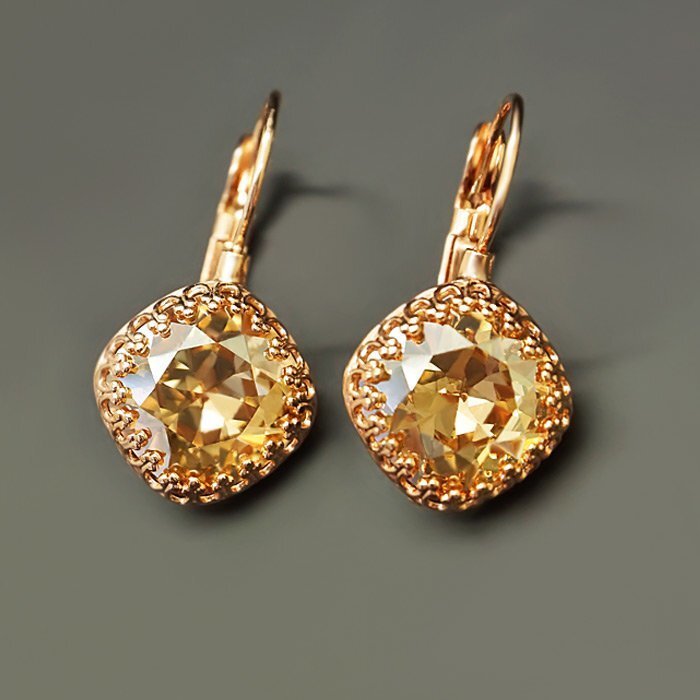 Naiste kõrvarõngad DiamondSky „Vintage IV Golden Shadow“ koos Swarovski kristallidega цена и информация | Kõrvarõngad | kaup24.ee