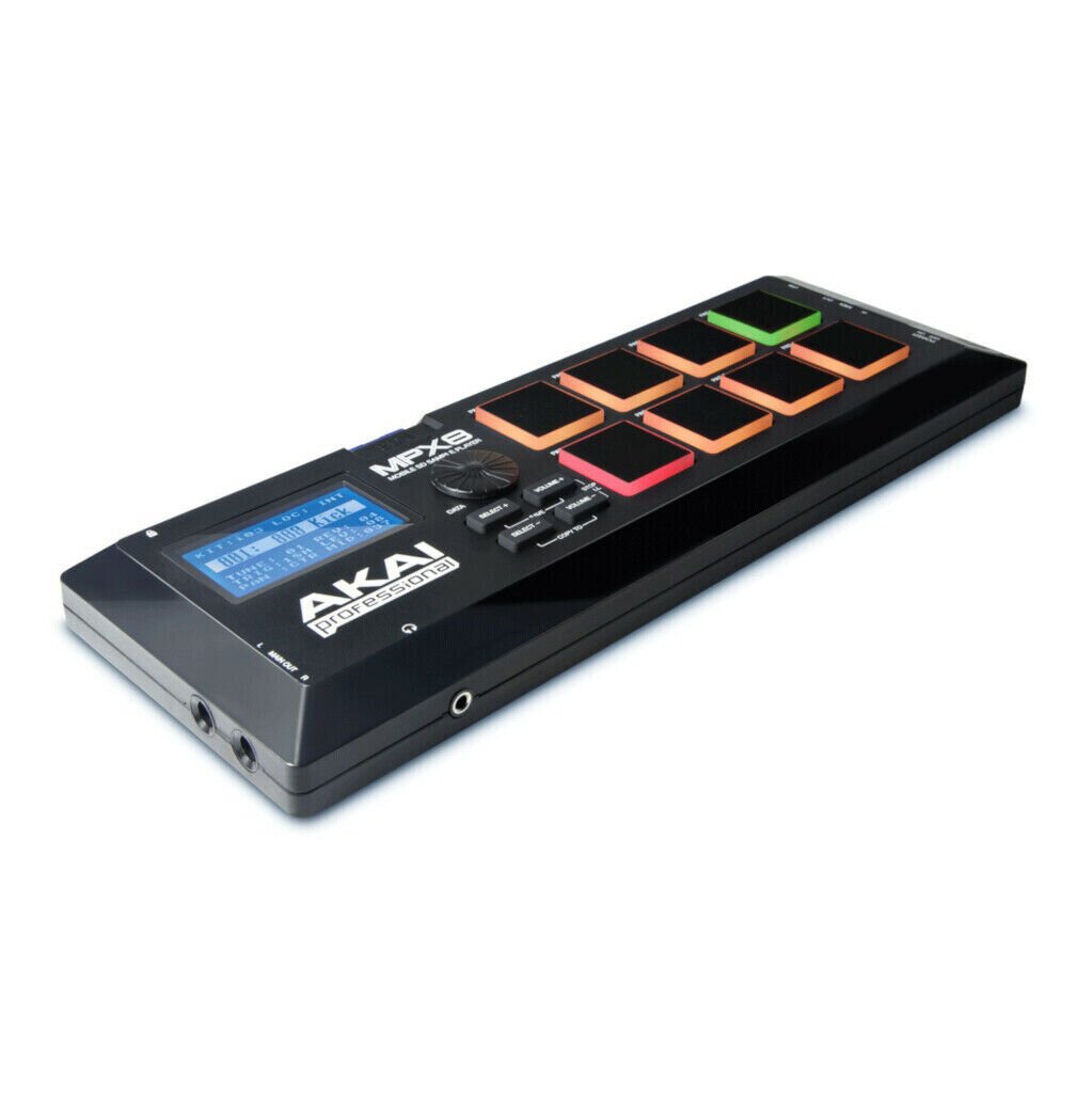 Mobiilne näidispleier Akai MPX8 Sd Sdhc Usb Midi, must hind ja info | Muusikariistade tarvikud | kaup24.ee