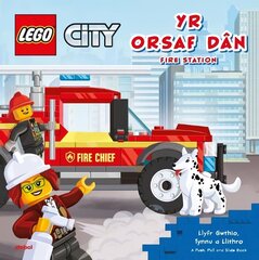 Lego City: Orsaf Dan, Yr / Fire Station Bilingual edition hind ja info | Väikelaste raamatud | kaup24.ee