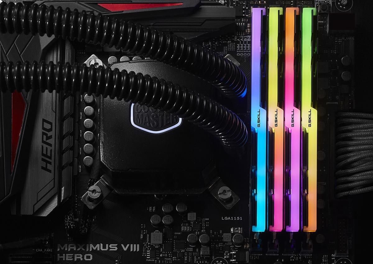 G.Skill TridentZ RGB DDR4, 2x16GB, 3733MHz, CL17 (F4-3733C17D-32GTZR) hind ja info | Operatiivmälu (RAM) | kaup24.ee