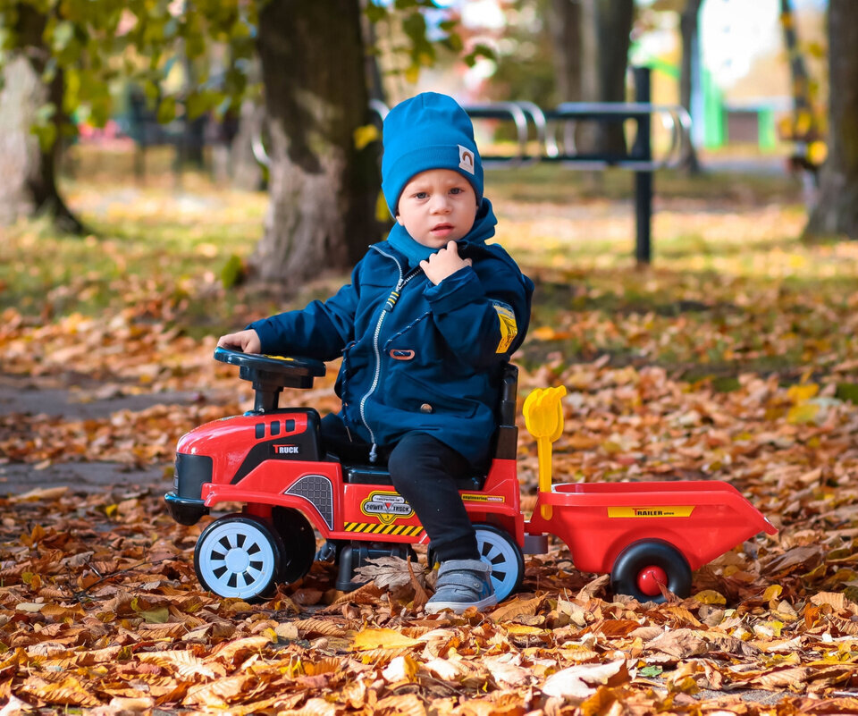 Mootorsaanitraktor koos haagisega, sinine цена и информация | Imikute mänguasjad | kaup24.ee