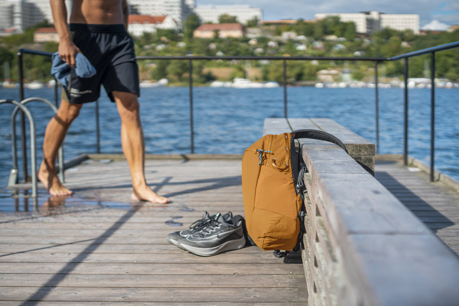 Vargusvastane urban seljakott Pacsafe Eco 18L, Oranž hind ja info | Spordikotid, seljakotid | kaup24.ee