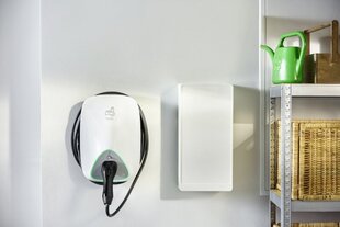 Schneider Electric EVlink Home цена и информация | Зарядные станции для электромобилей | kaup24.ee