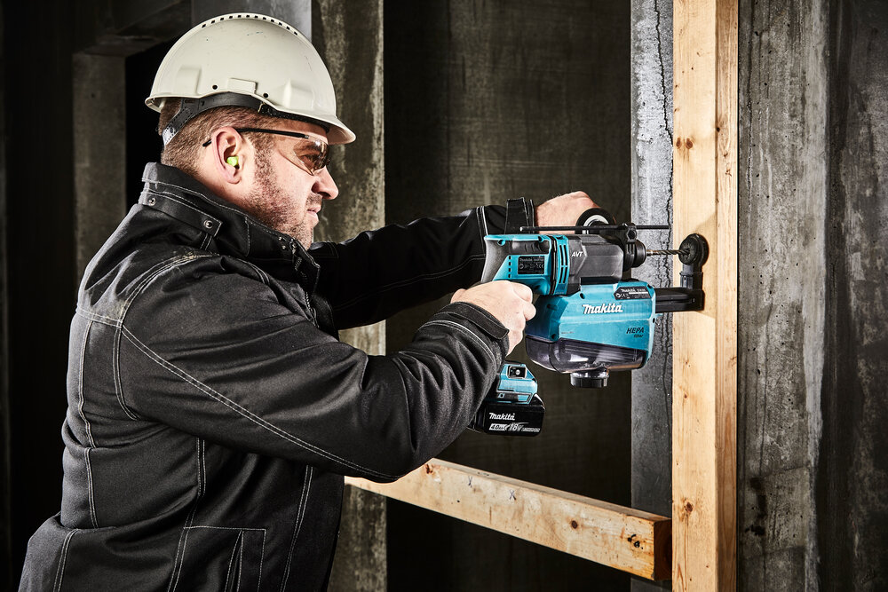 Tööriistade komplekt Combokit Makita DLX1114T цена и информация | Akutrellid, kruvikeerajad | kaup24.ee