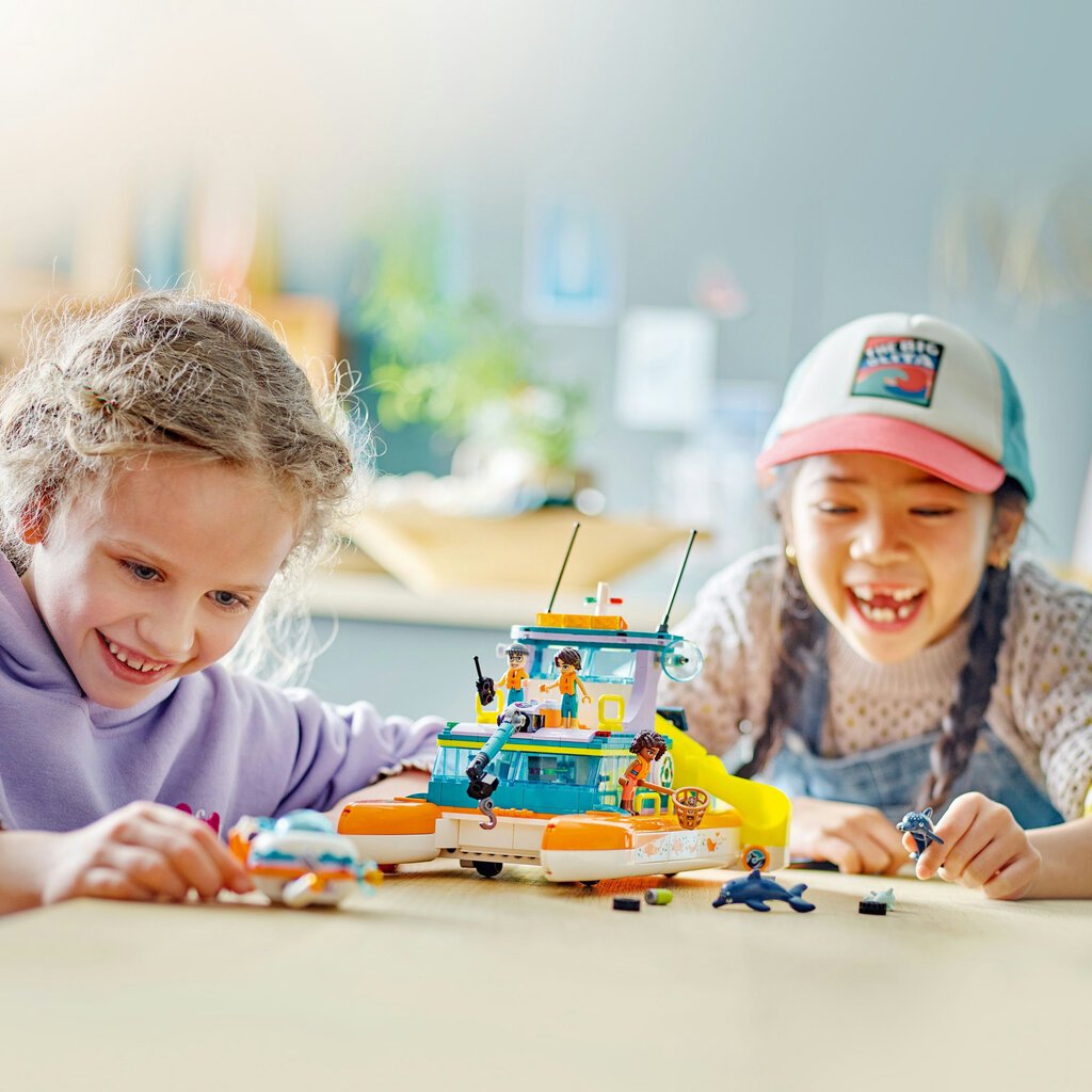 41734 LEGO® Friends Mere päästepaat цена и информация | Klotsid ja konstruktorid | kaup24.ee