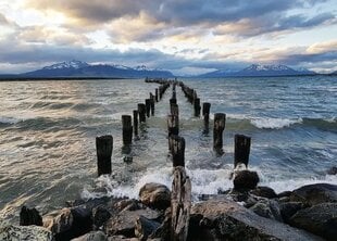 2D Puzzle 1000 Teile Puerto Natales, Chile цена и информация | Пазлы | kaup24.ee