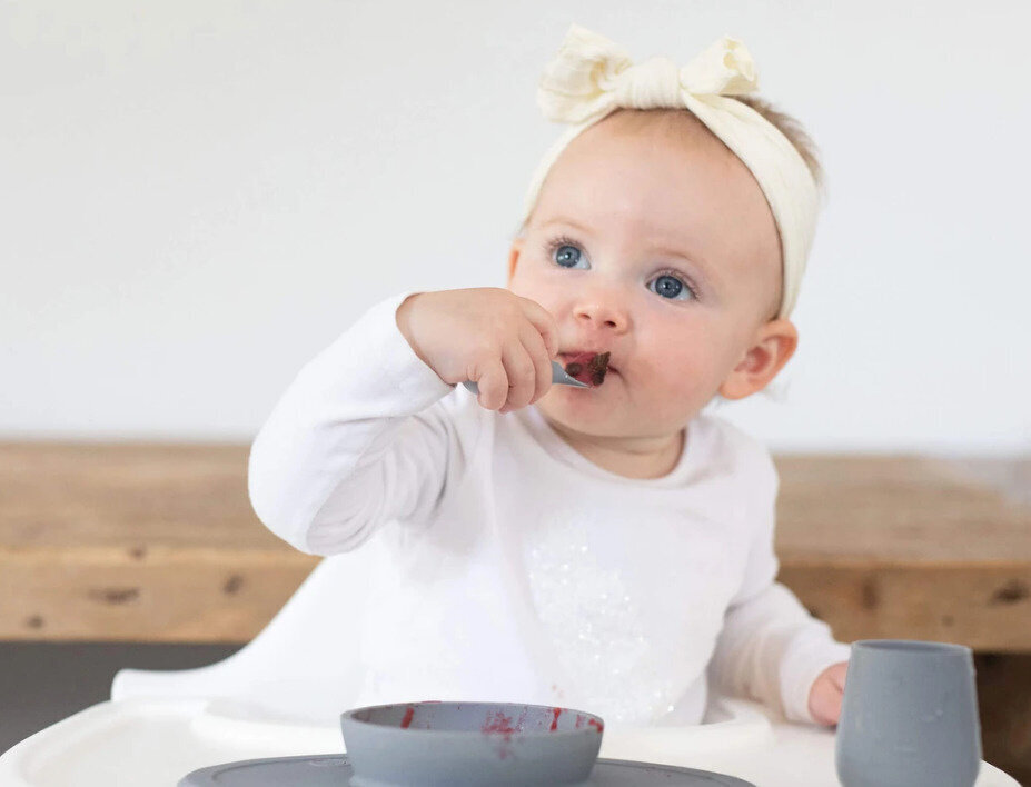 Sööginõude komplekt Ezpz First Food Set Grey, hall hind ja info | Laste sööginõud | kaup24.ee