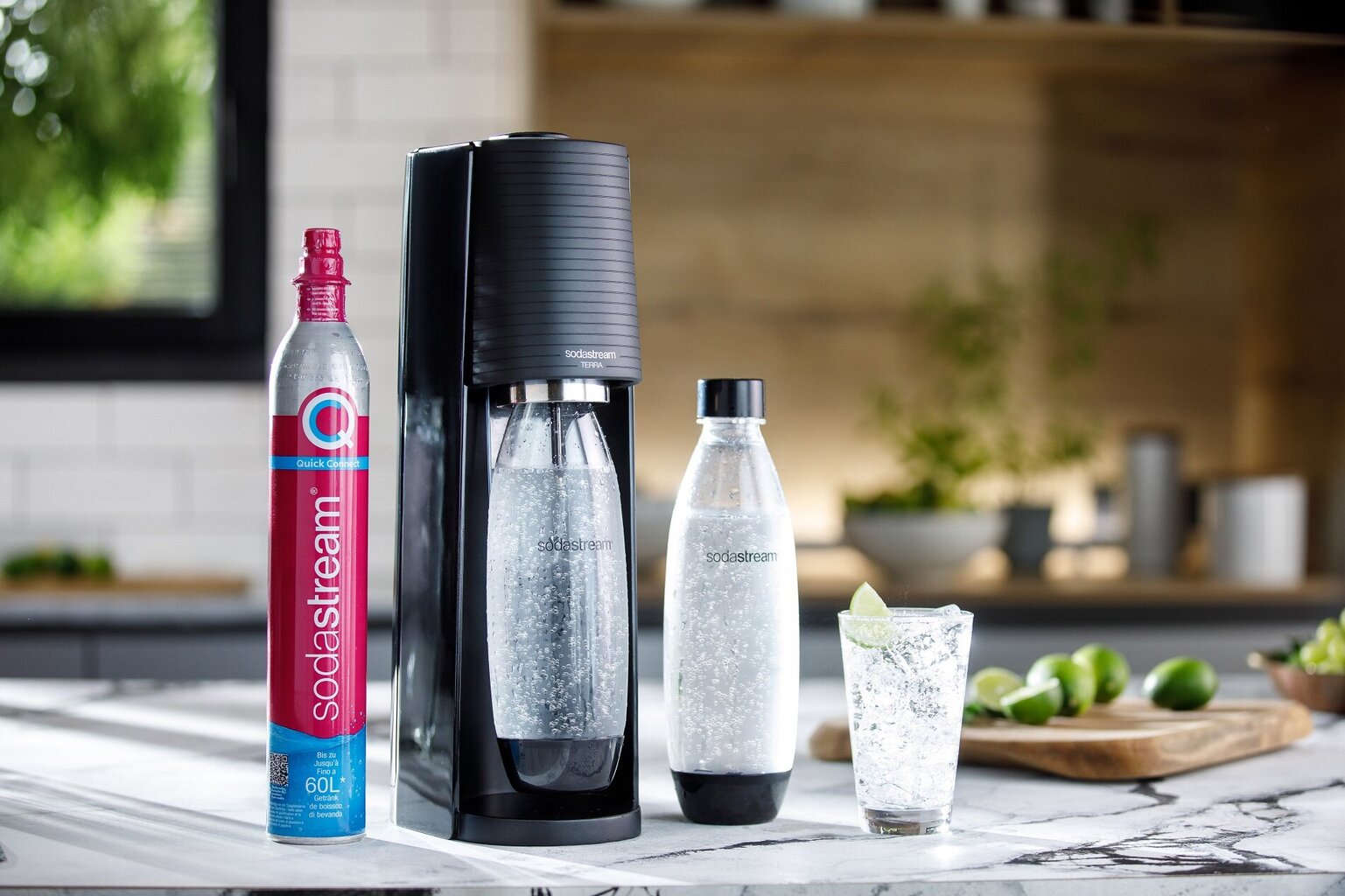 Mulliveemasin SodaStream Terra, 2 pudelit, +2 padrunit, must hind ja info | Mulliveemasinad | kaup24.ee