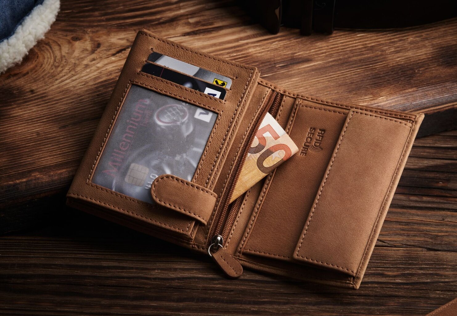 Meeste nahast rahakott RFID Secure hind ja info | Meeste rahakotid | kaup24.ee