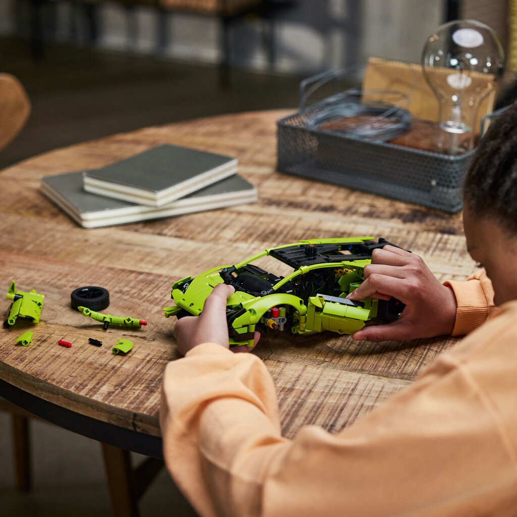 42161 LEGO® Technic Lamborghini Huracán Tecnica hind ja info | Klotsid ja konstruktorid | kaup24.ee