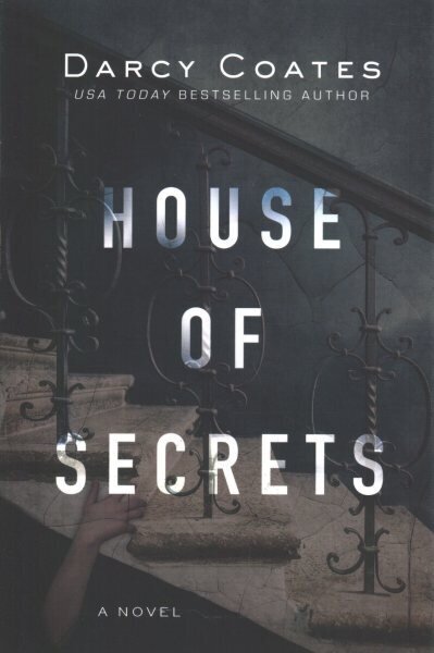 House of Secrets: A Novel цена и информация | Fantaasia, müstika | kaup24.ee