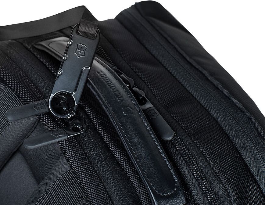 Seljakott Victorinox Altmont Professional Deluxe Travel, 25 L, must цена и информация | Matkakotid ja reisikotid | kaup24.ee