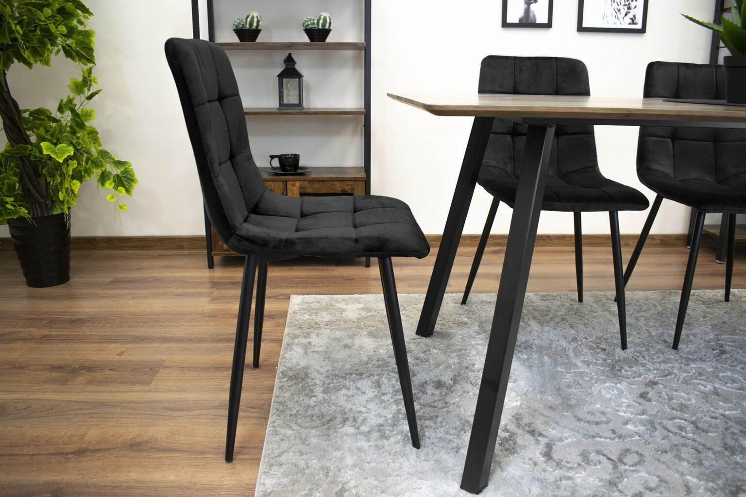 3-tooli komplekt Kara, must hind ja info | Söögitoolid, baaritoolid | kaup24.ee