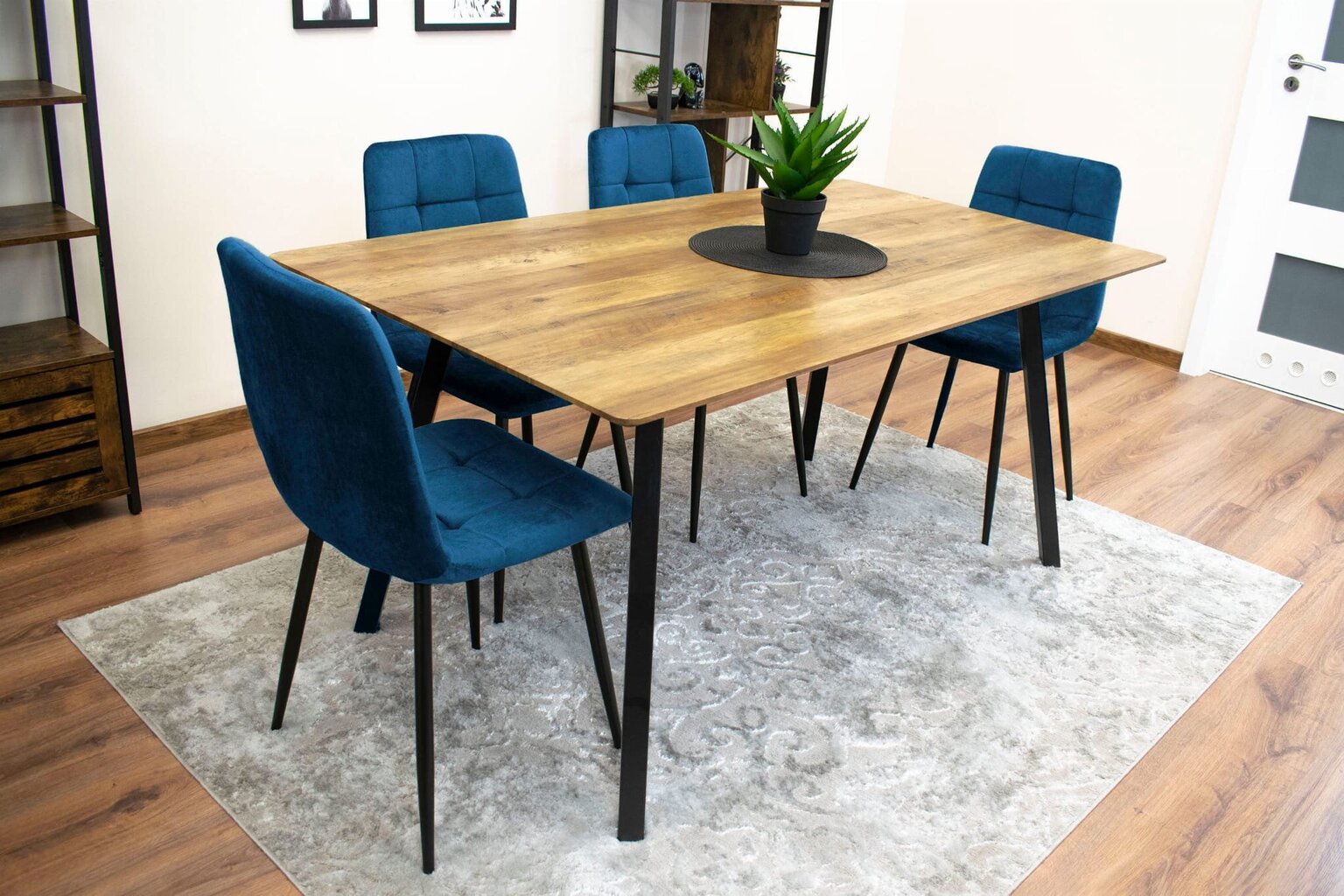 3-tooli komplekt Kara, sinine hind ja info | Söögitoolid, baaritoolid | kaup24.ee