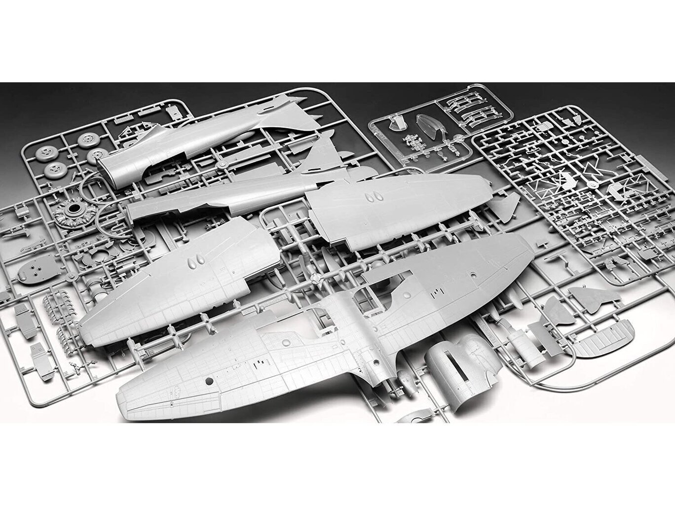 Revell - Hawker Tempest V, 1/32, 03851 цена и информация | Klotsid ja konstruktorid | kaup24.ee