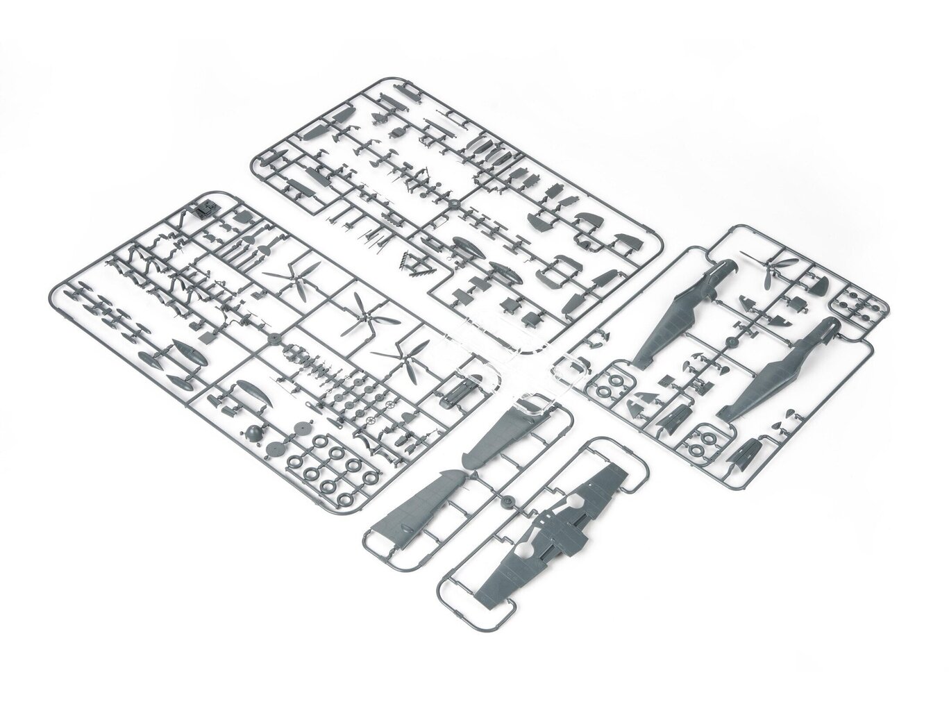 Eduard - Messerschmitt Bf 109G-10 Mtt Regensburg ProfiPack edition, 1/48, 82119 hind ja info | Klotsid ja konstruktorid | kaup24.ee