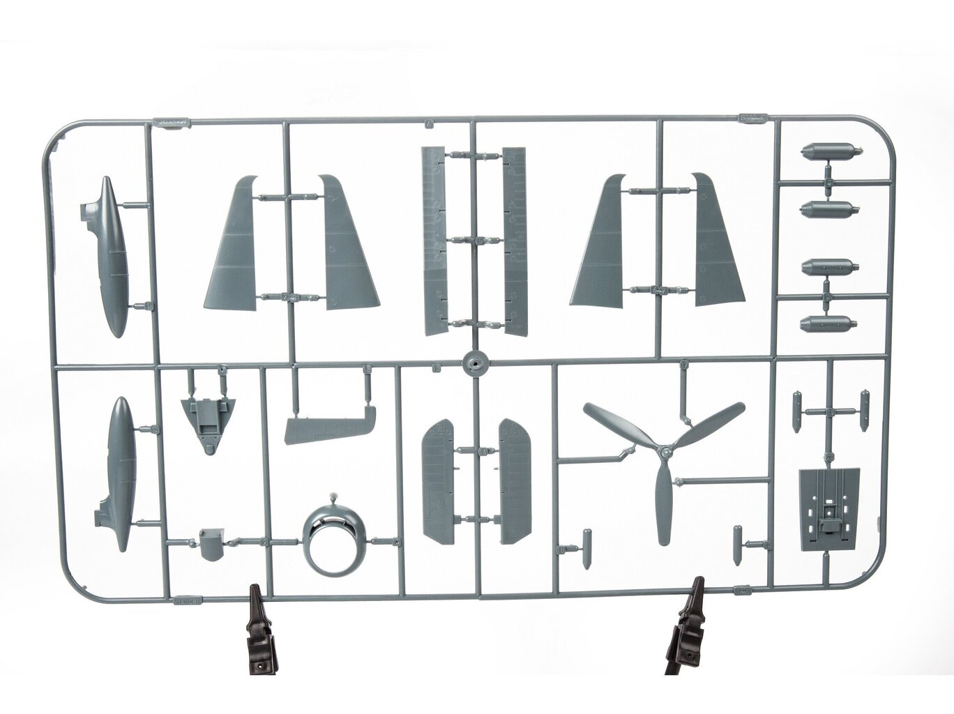 Eduard - Grumman F6F-5 Hellcat late Profipack, 1/48, 8229 hind ja info | Klotsid ja konstruktorid | kaup24.ee