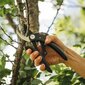 Raskuse ja tugiteradega Fiskars PowerLever™ P56 hind ja info | Aiatööriistad | kaup24.ee