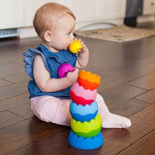 Tobbles Neo „Torn väikelastele“ Fat Brain Toys, 238653 hind ja info | Imikute mänguasjad | kaup24.ee